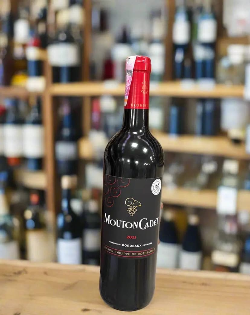 VIN MOUTON CADET